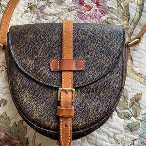 Louis Vuitton Chantilly PM